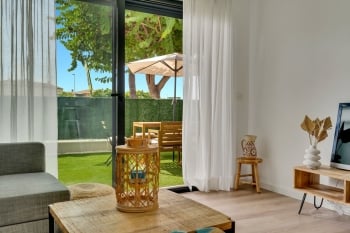 Joya Moderna en Jávea - 2 Hab, Piscina, Garaje y Terraza
