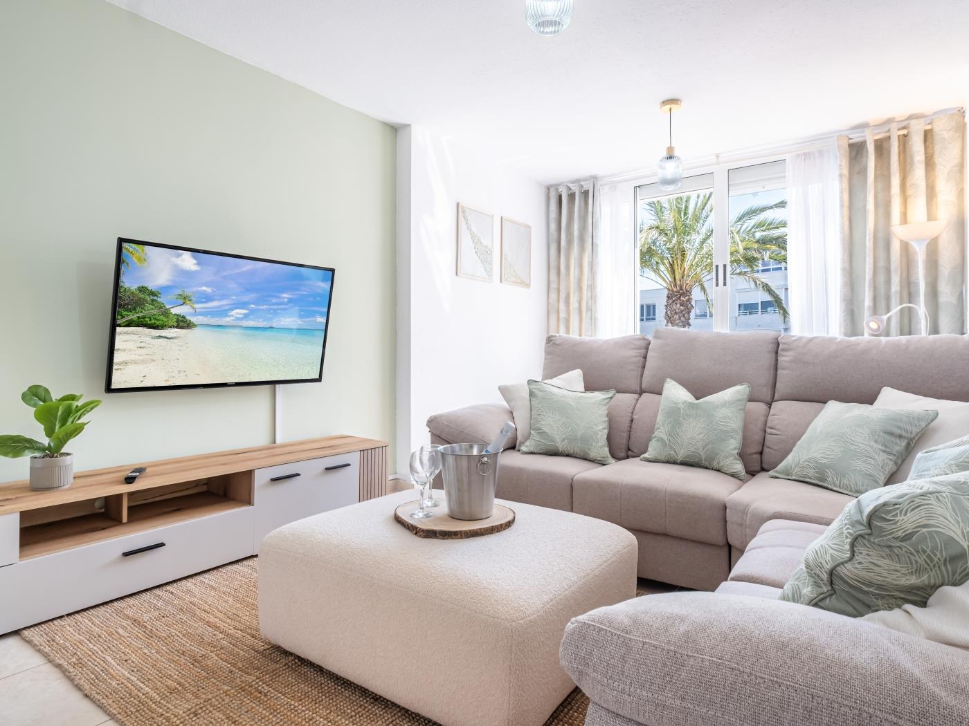 Modern 4BR Gran Alacant: Pool, Garage, Spacious · Santa Pola