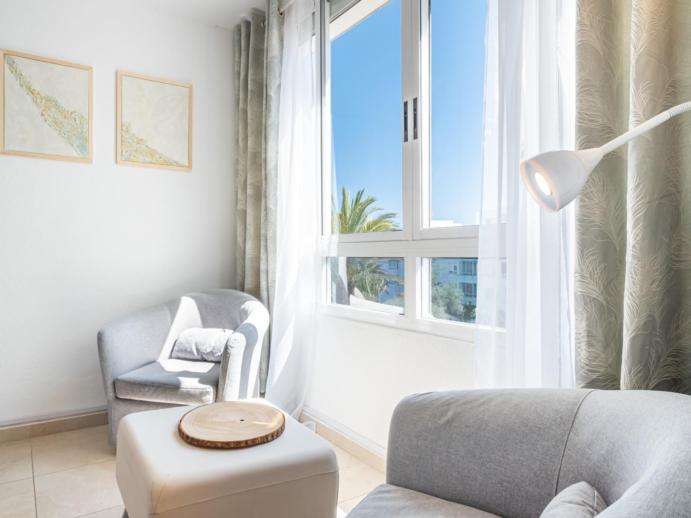 Moderno Gran Alacant: 4Dormitorios, Piscina, Garaje y Espacioso