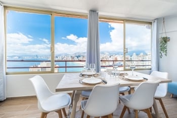 Impresionantes Vistas al Mar en Levante - Piso de 2 Hab con Piscina