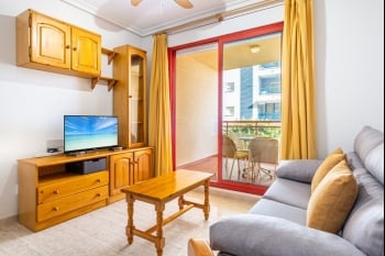 Apartamento en Villajoyosa: Terraza y vistas al mar