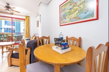 Apartamento en Villajoyosa: Terraza y vistas al mar