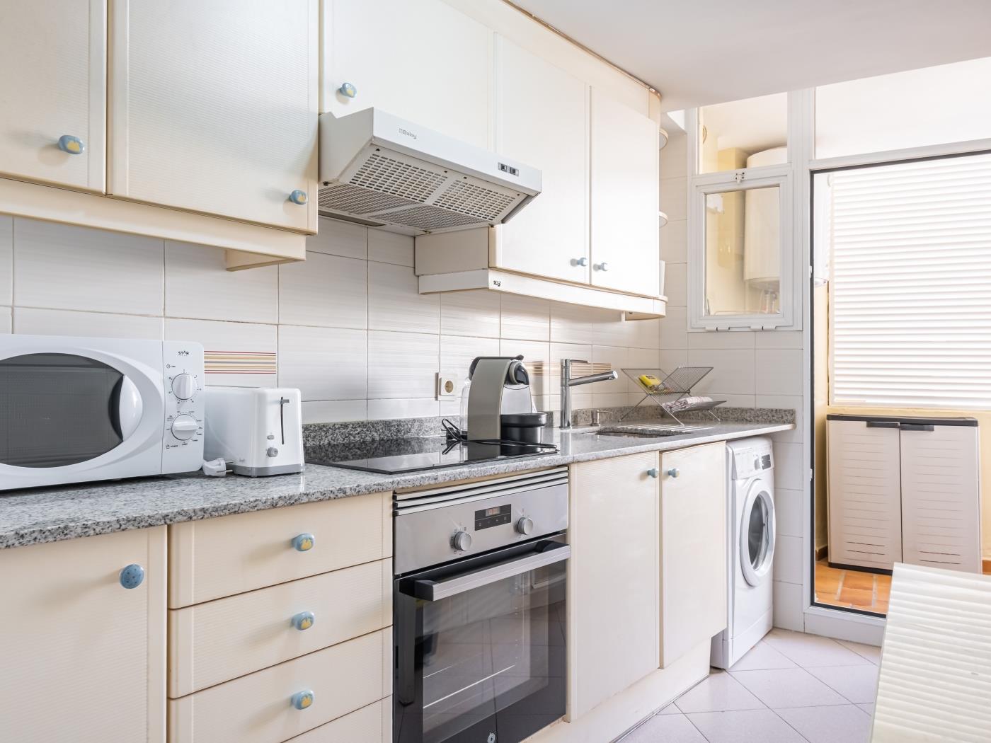 Girasol Coastal Retreat · Apartamento de 2 dormitorios con piscina